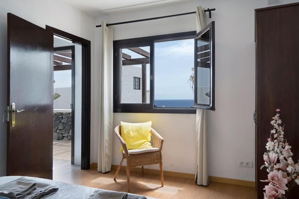 Playa Marina Ocean View Eco Bungalow Arrieta  Buitenkant foto